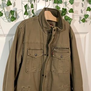 Levi's Jacket // Excellent Quality